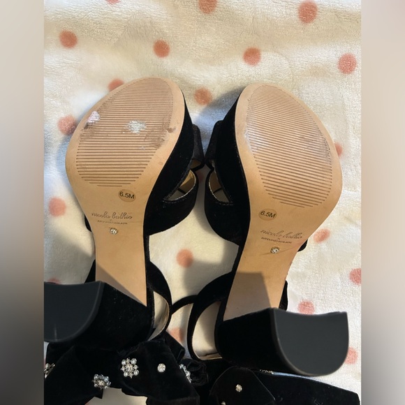 Antonio Melani x Nicola Bathie Bow Heels - Picture 4 of 5